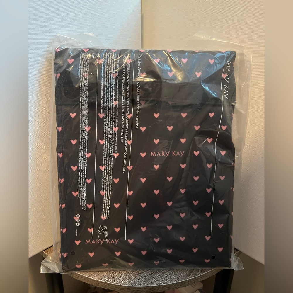 Mary Kay Black Tote with Pink Hearts